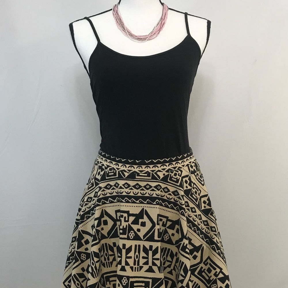 Vizio Cream colored Skirt w Black Pattern, large - Picture 8 of 8